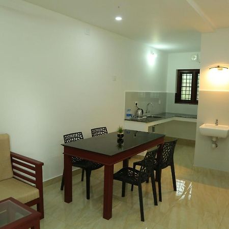 Hotel Grace Mary Residency Nedumbassery Exteriér fotografie