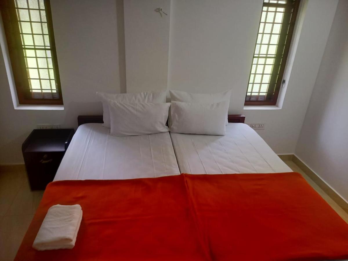 Hotel Grace Mary Residency Nedumbassery Exteriér fotografie