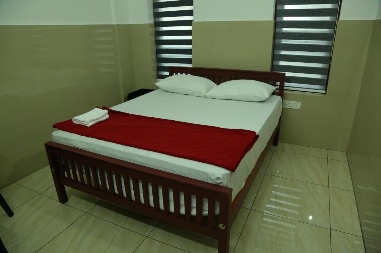 Hotel Grace Mary Residency Nedumbassery Exteriér fotografie