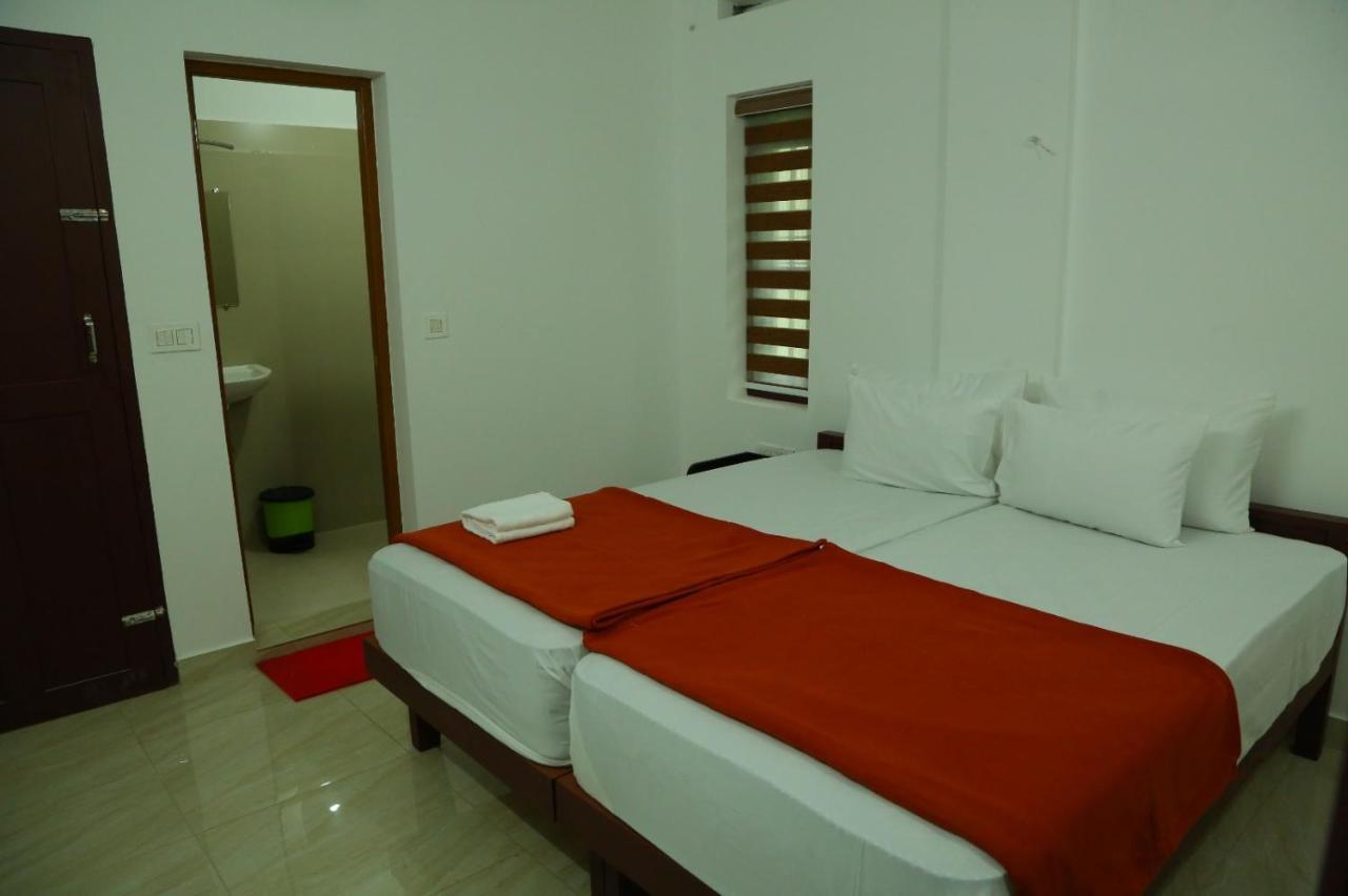 Hotel Grace Mary Residency Nedumbassery Exteriér fotografie